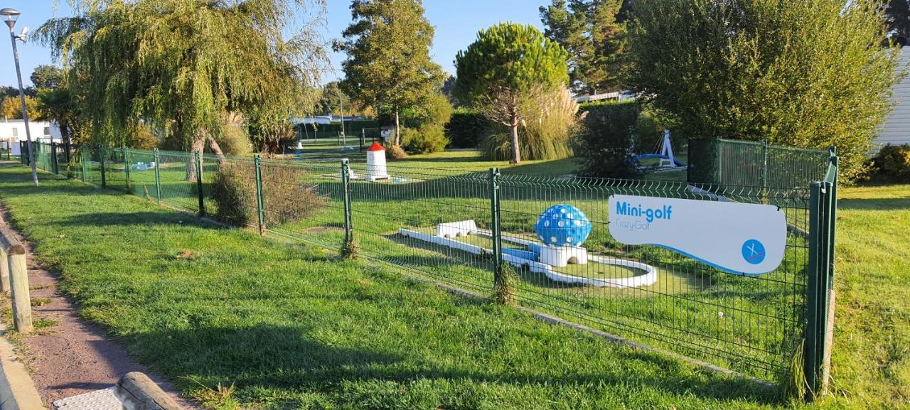 Mobilhome 2Ch Climatise-Terrasse Fermee-4 Velos-Camping 4 Etoiles Les Charmettes Les Mathes Kültér fotó