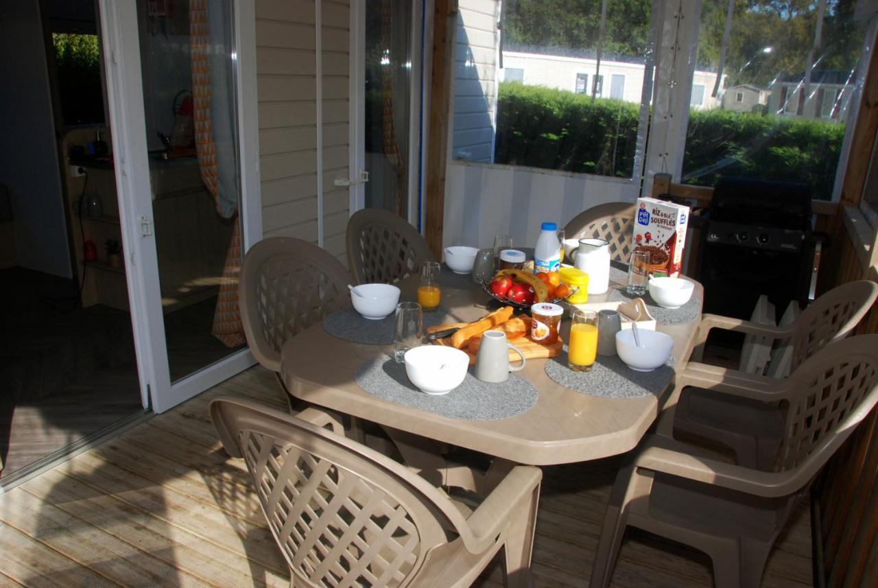 Mobilhome 2Ch Climatise-Terrasse Fermee-4 Velos-Camping 4 Etoiles Les Charmettes Les Mathes Kültér fotó