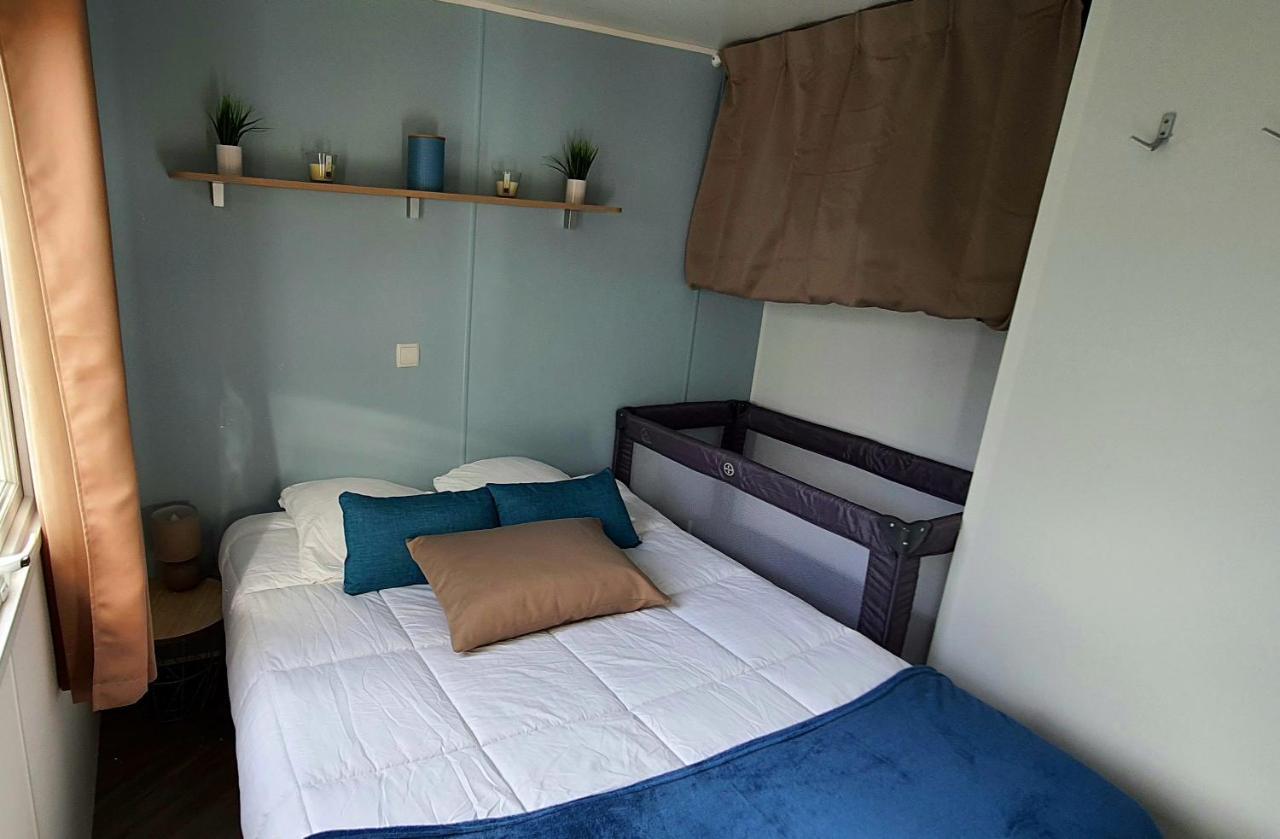 Mobilhome 2Ch Climatise-Terrasse Fermee-4 Velos-Camping 4 Etoiles Les Charmettes Les Mathes Kültér fotó