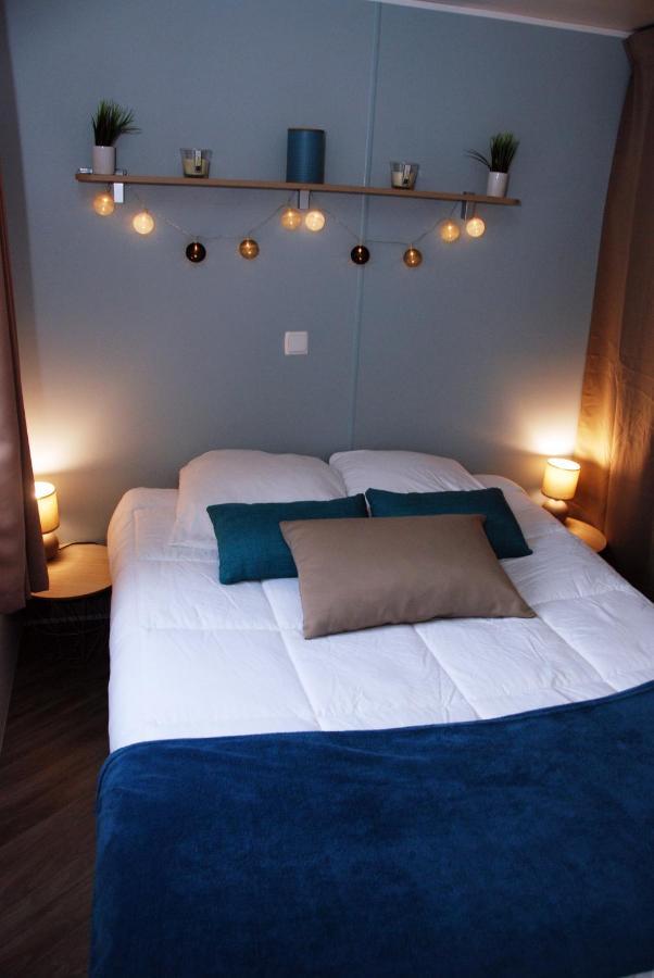 Mobilhome 2Ch Climatise-Terrasse Fermee-4 Velos-Camping 4 Etoiles Les Charmettes Les Mathes Kültér fotó
